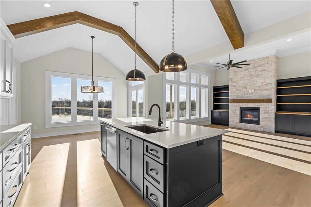4145 Lake Shore Drive — photo 14