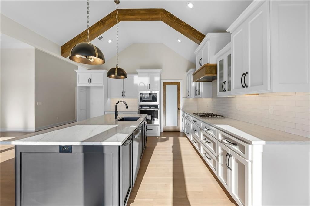 4145 Lake Shore Drive — photo 15