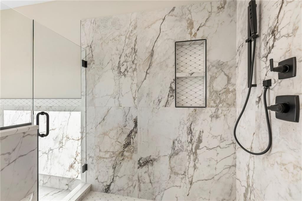 4145 Lake Shore Drive — photo 25