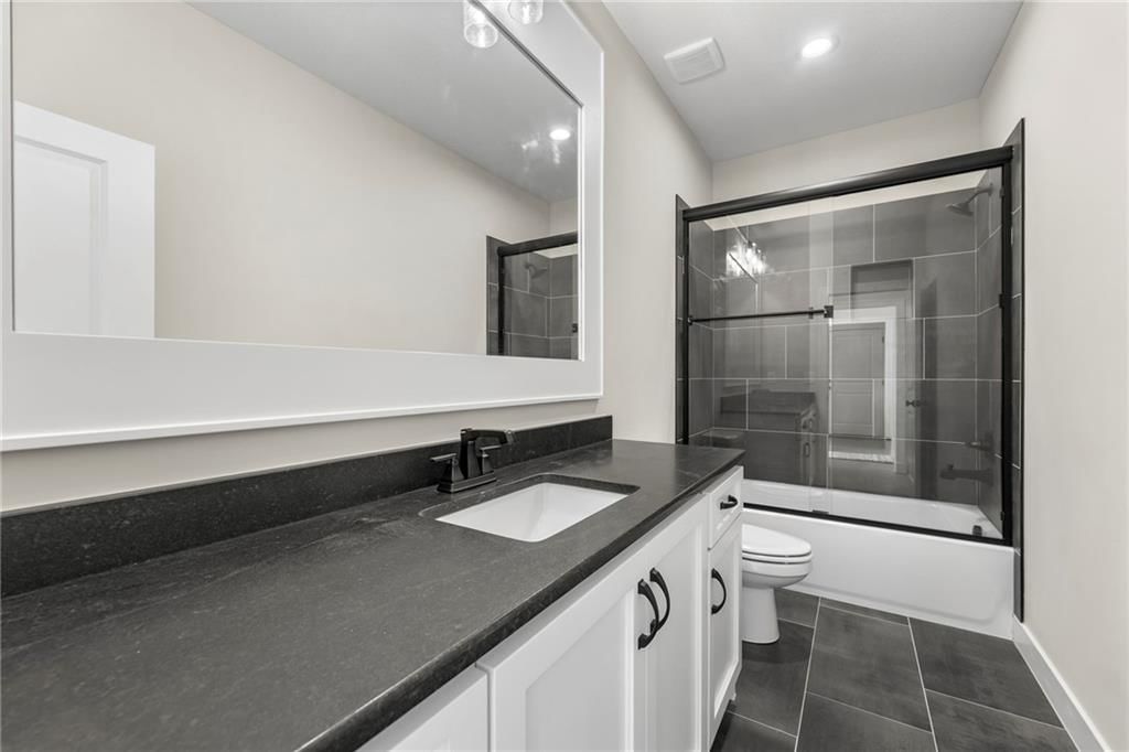 4145 Lake Shore Drive — photo 32