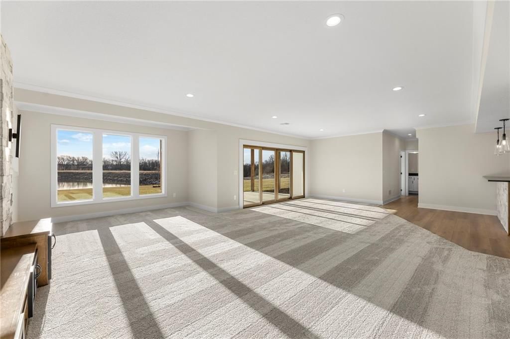 4145 Lake Shore Drive — photo 34