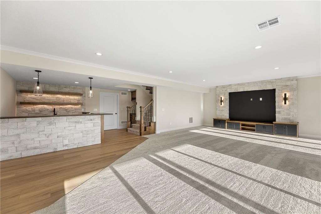 4145 Lake Shore Drive — photo 35