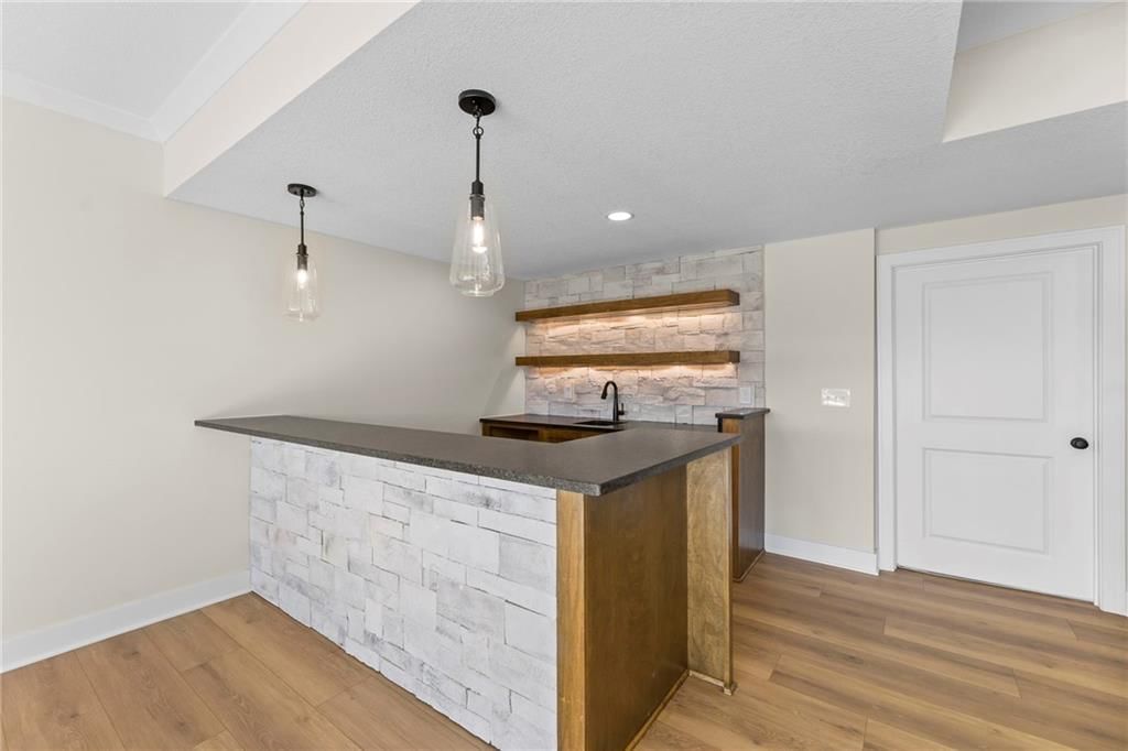 4145 Lake Shore Drive — photo 37