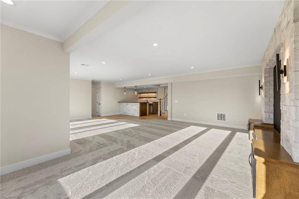 4145 Lake Shore Drive — photo 40