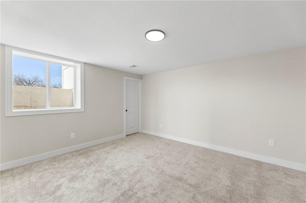 4145 Lake Shore Drive — photo 41