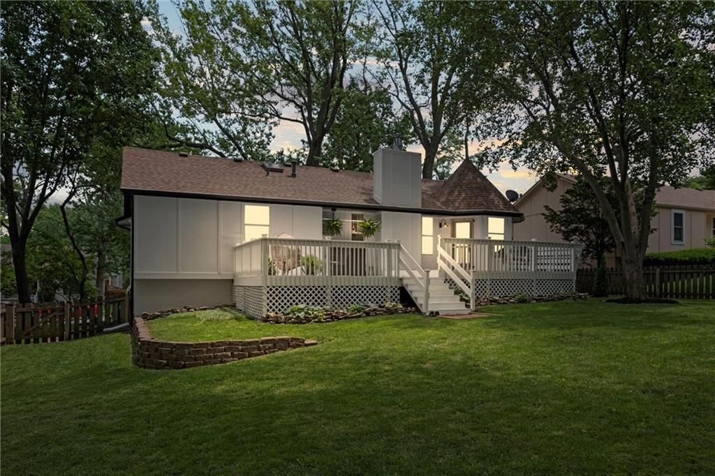 Photo 32 of 34 - 2421 NW Acorn Drive