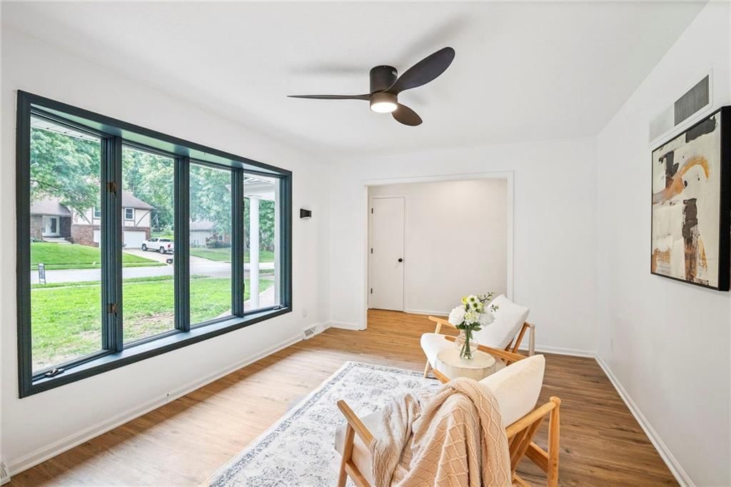 6100 N Cleveland Avenue — photo 11