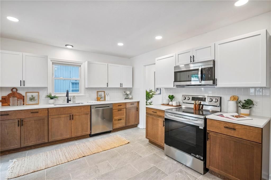 6100 N Cleveland Avenue — photo 21