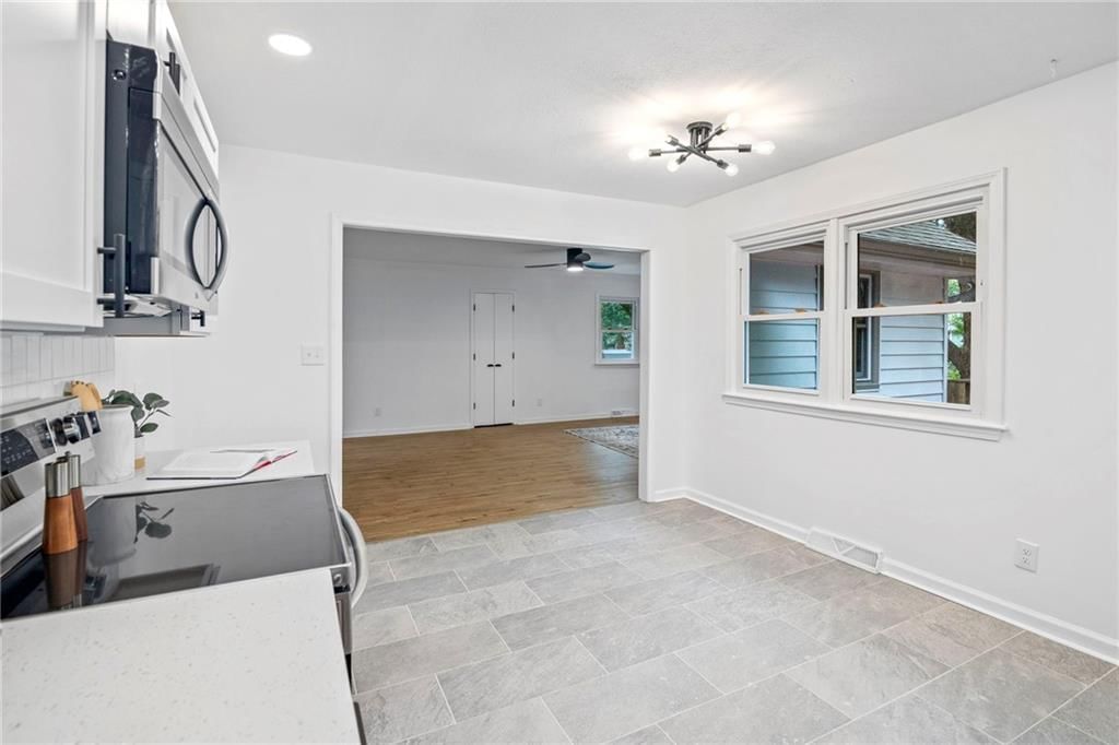 6100 N Cleveland Avenue — photo 22