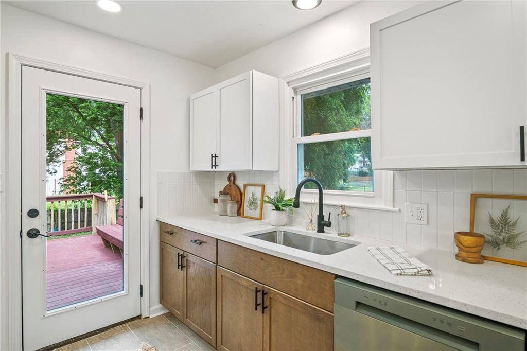 6100 N Cleveland Avenue — photo 24