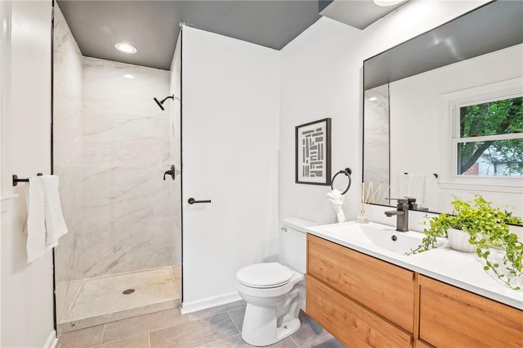 6100 N Cleveland Avenue — photo 29