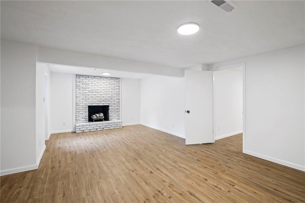 6100 N Cleveland Avenue — photo 38