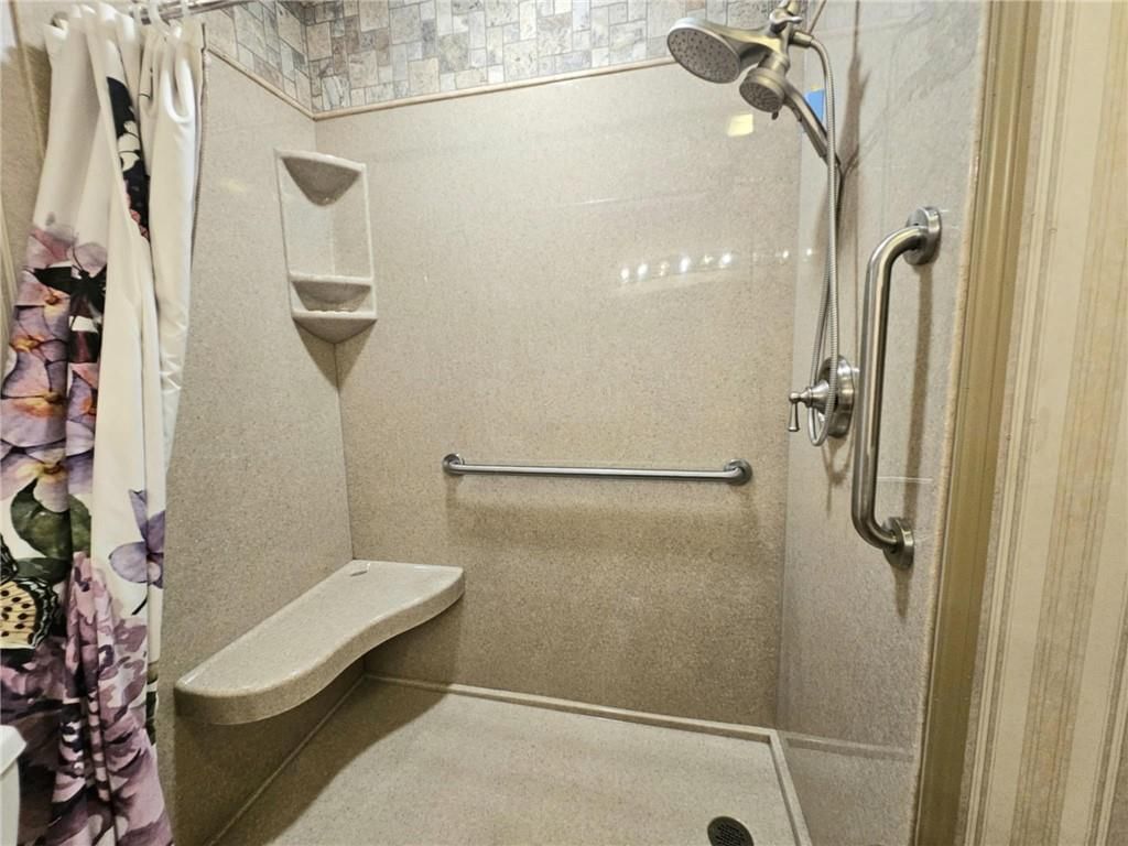 212 S Locust Street — photo 16