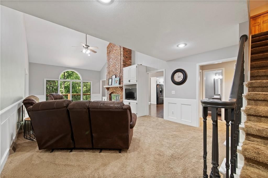 Photo 10 of 65 - 414 N 4th Street