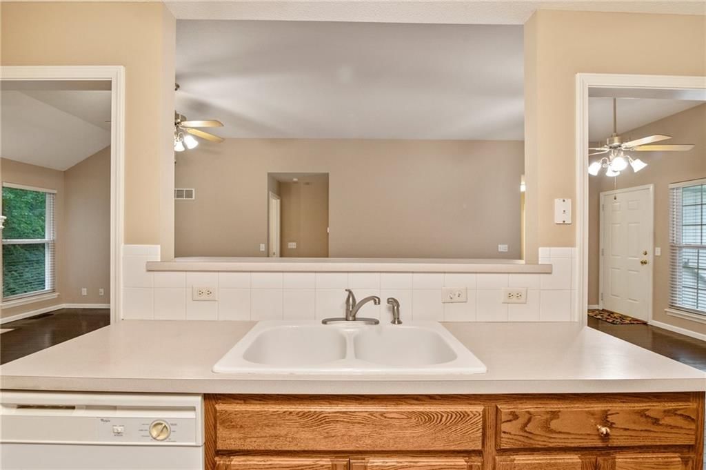 8307 N Barclay Circle — photo 13