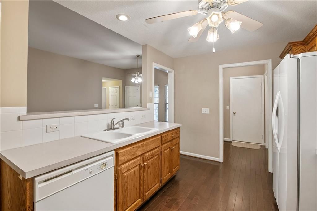 8307 N Barclay Circle — photo 15