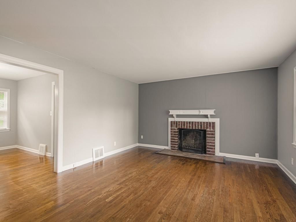 5730 Woodson Street — photo 4