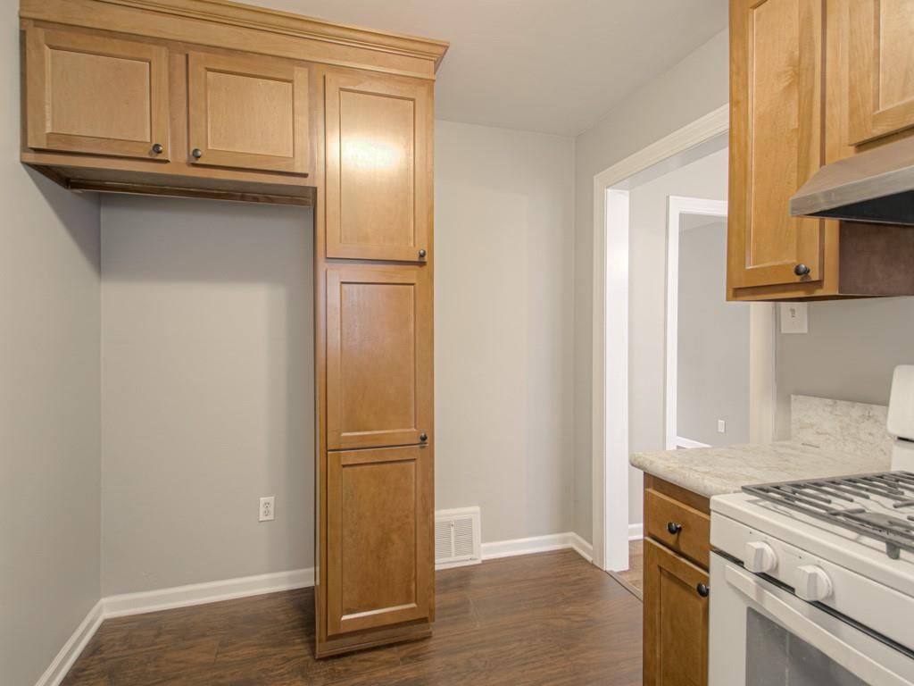 5730 Woodson Street — photo 12