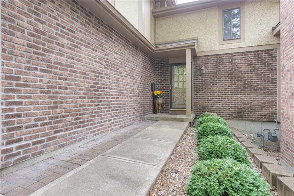 10902 W 96TH Terrace — photo 31