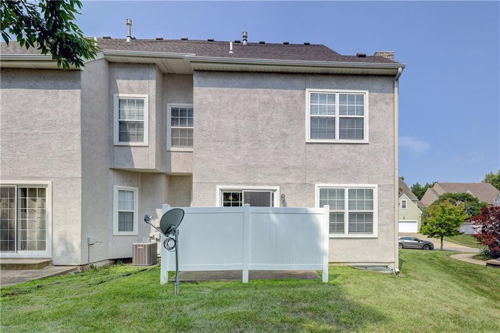 9219 & 9221 Boehm Drive — photo 22