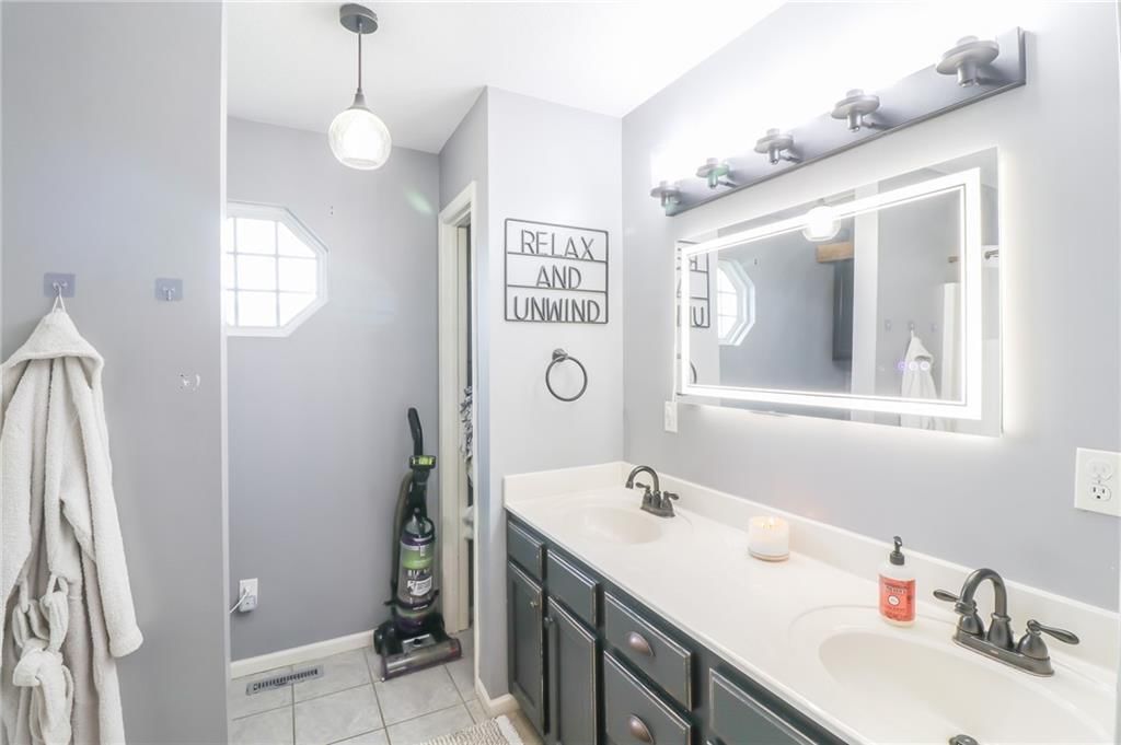 580 SE 110th Street — photo 16