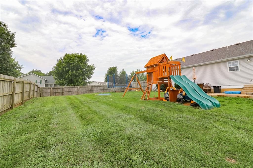 580 SE 110th Street — photo 32