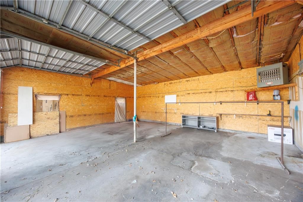 209 N Liberty Street — photo 12