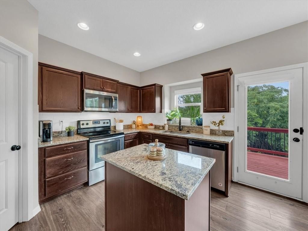 Photo 5 of 27 - 21818 W 123rd Terrace