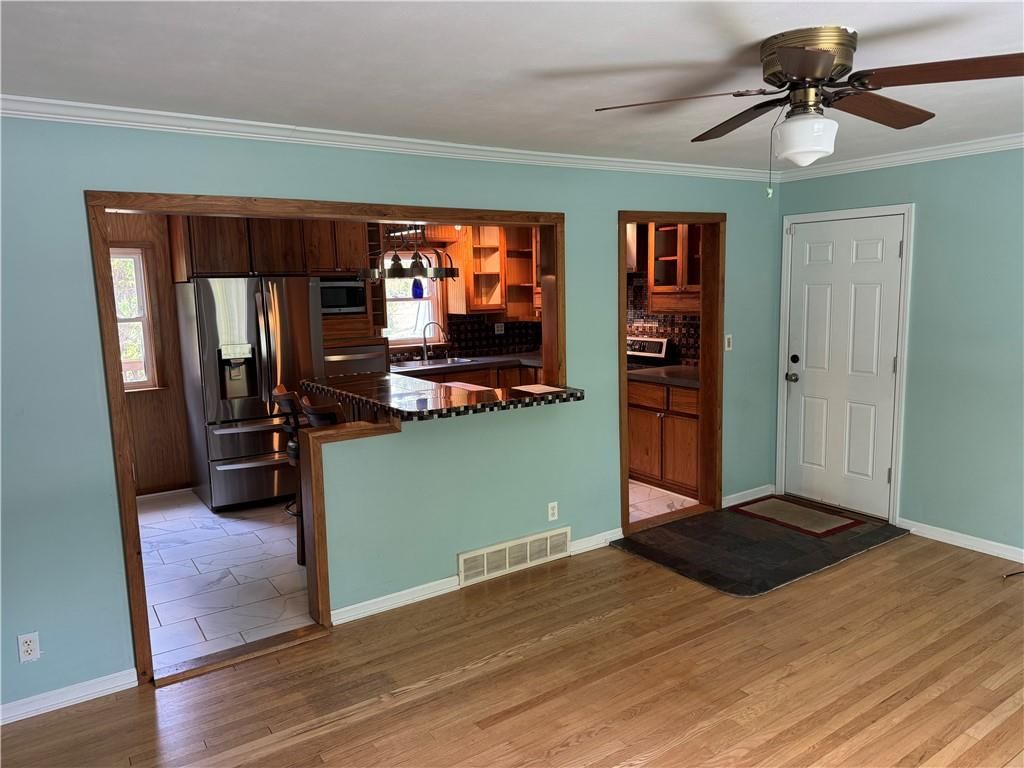 10008 Mercier Street — photo 11