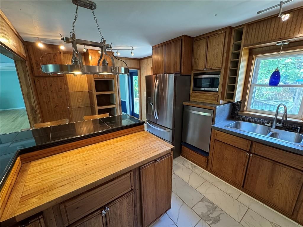 10008 Mercier Street — photo 12