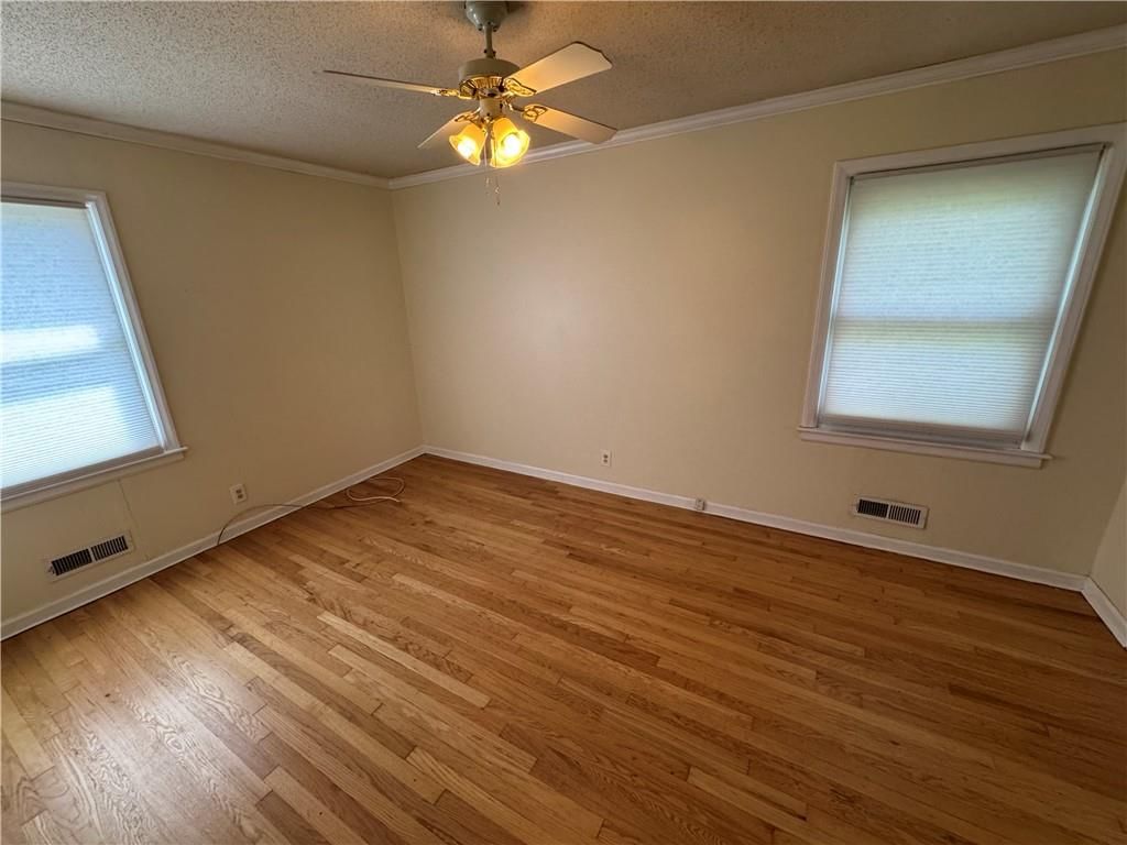 10008 Mercier Street — photo 21