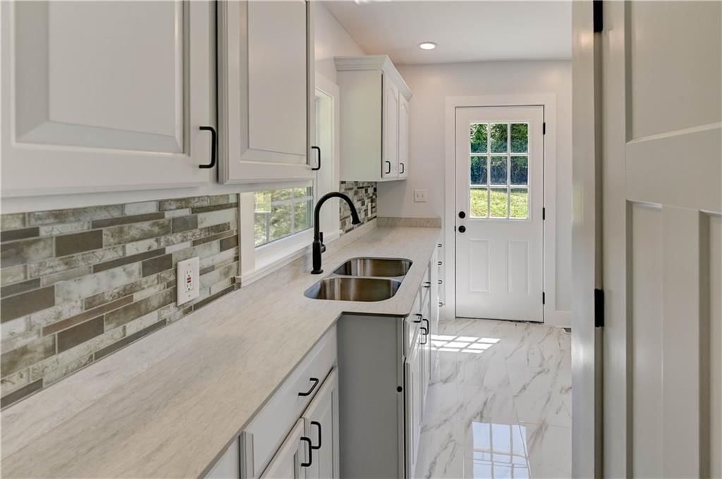 3701 N Cherry Street — photo 13