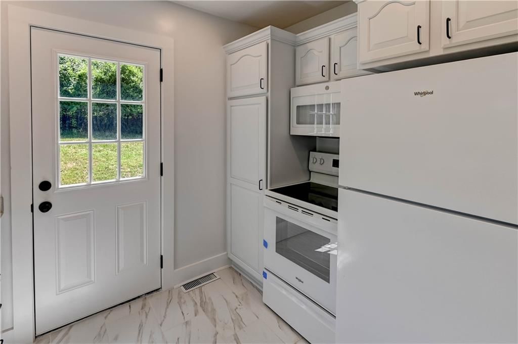 3701 N Cherry Street — photo 14