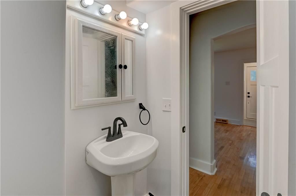 3701 N Cherry Street — photo 25
