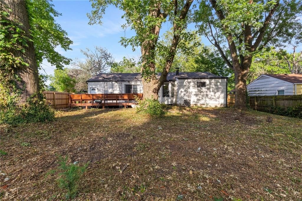 11104 Norby Road — photo 32