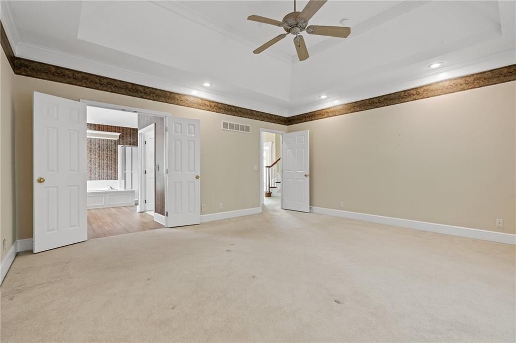 Photo 31 of 33 - 512 NW Highcliffe Drive