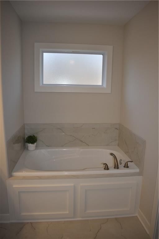 1302 Melissa Court — photo 16