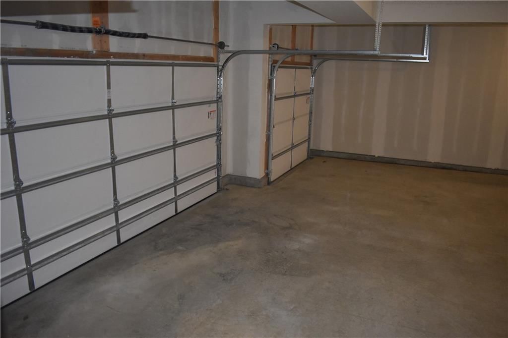 1302 Melissa Court — photo 36