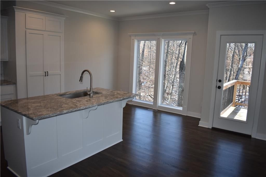 1302 Melissa Court — photo 40