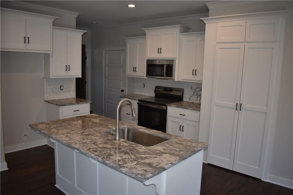 1302 Melissa Court — photo 41