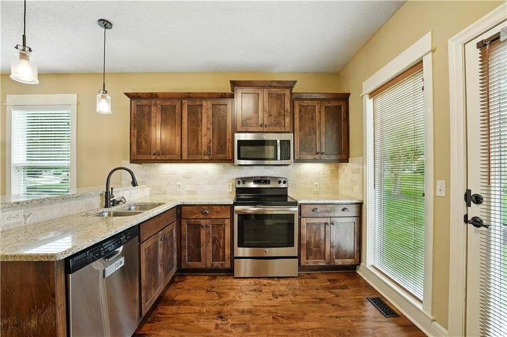 22511 W 72nd Street — photo 12
