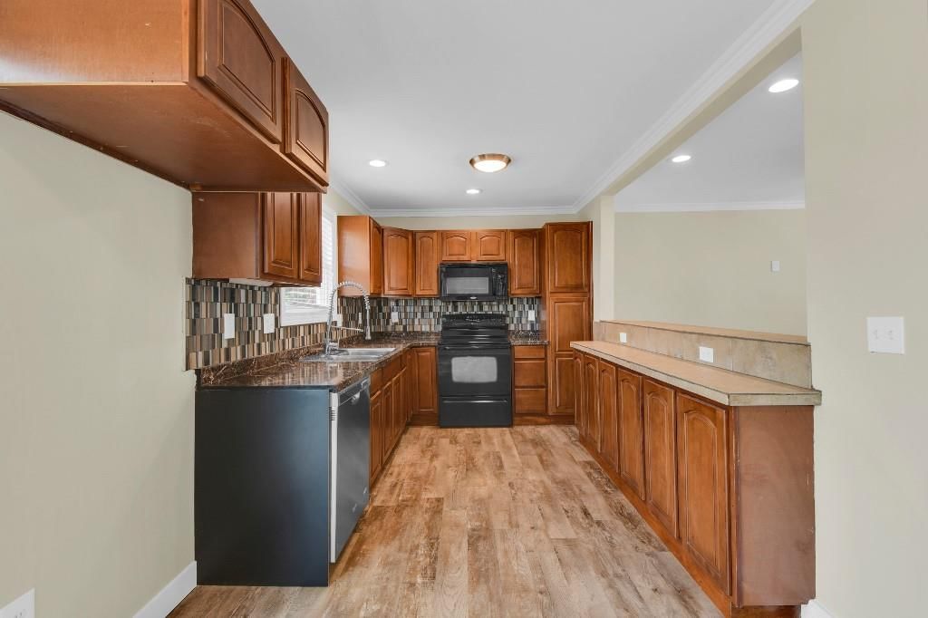 1212 NW 67th Street — photo 13