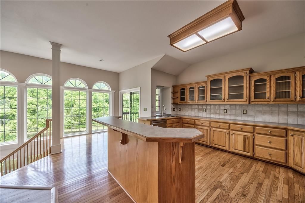 Photo 6 of 22 - 6620 NW Monticello Drive