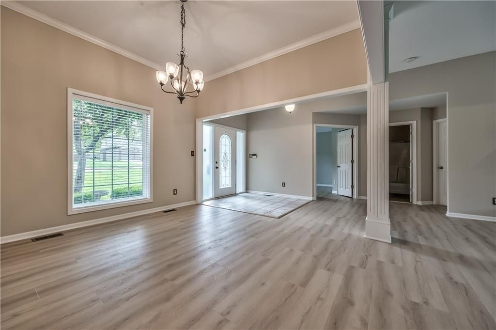 Photo 7 of 22 - 6620 NW Monticello Drive