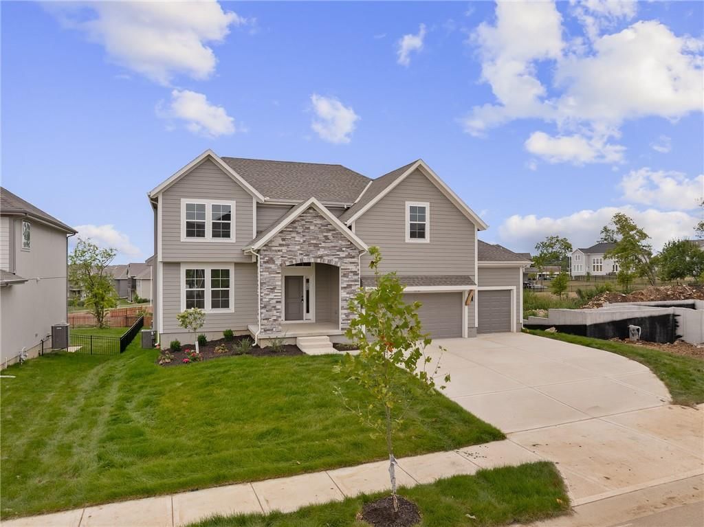 19787 W 114th Place, Olathe, KS