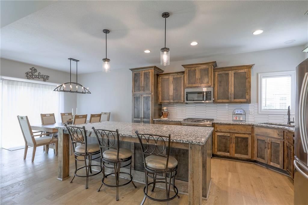 Photo 10 of 38 - 4812 SW 4th Street