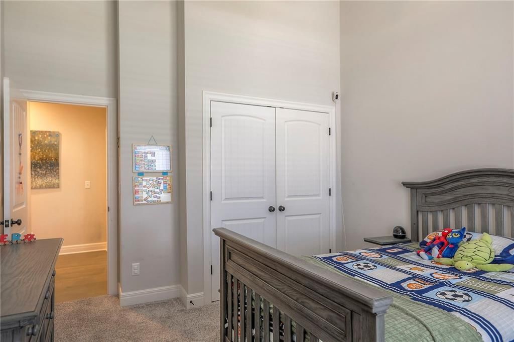 Photo 14 of 38 - 4812 SW 4th Street