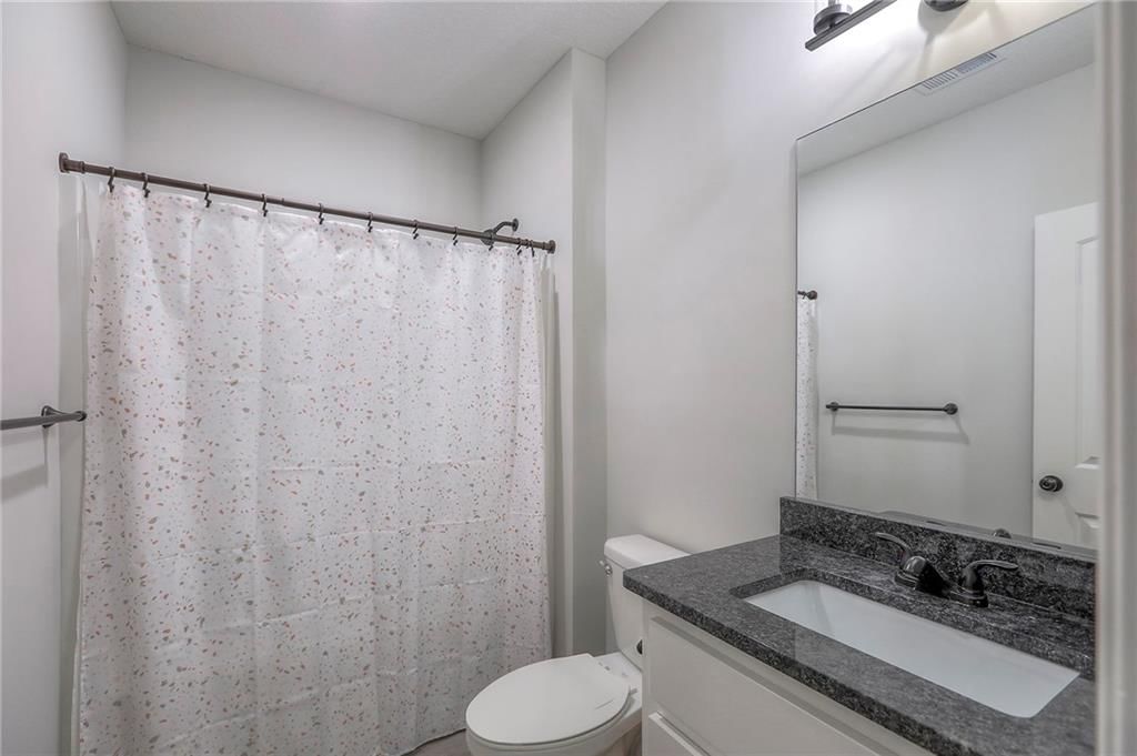 Photo 29 of 38 - 4812 SW 4th Street