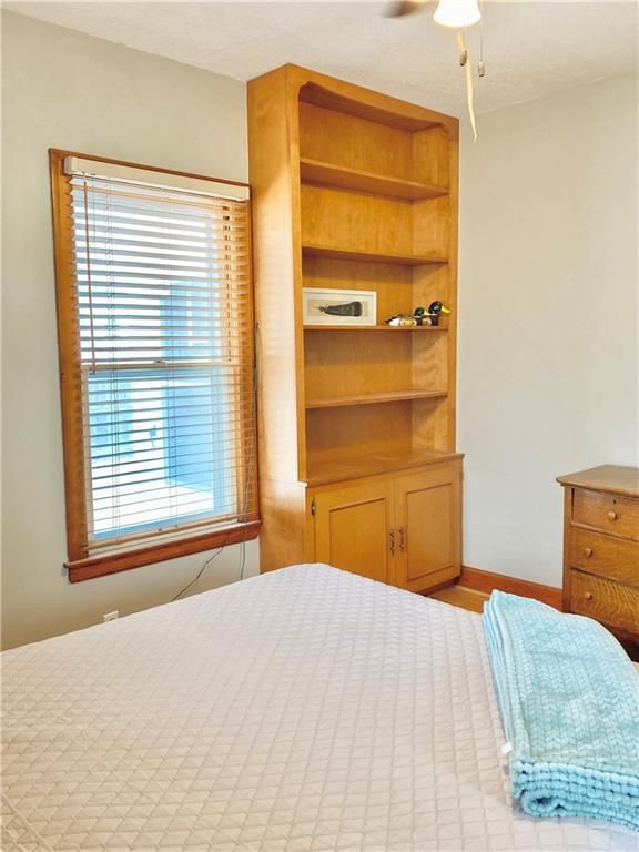 406 S 6th Street — photo 15