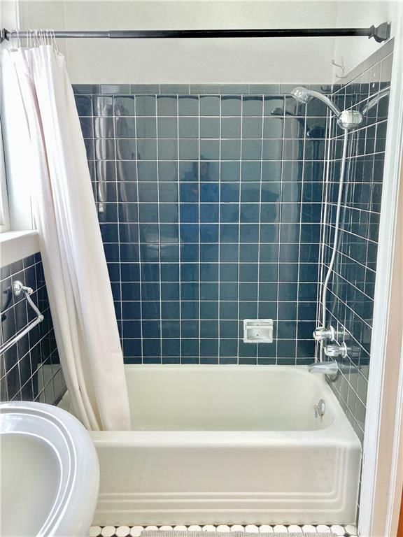 406 S 6th Street — photo 18